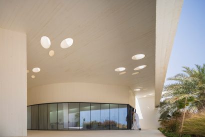 Overhang of White Fortress by TAEP/AAP