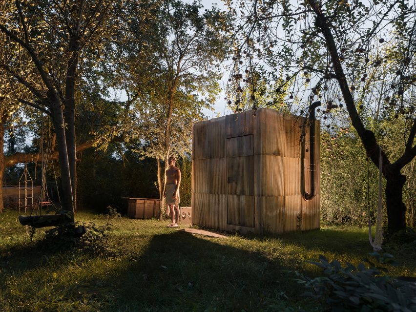 Upcycled Sauna by Ika Architekti