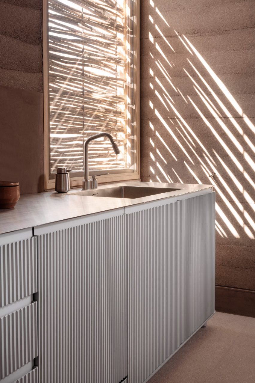 Vipp Todos Santos guesthouse by PPAA