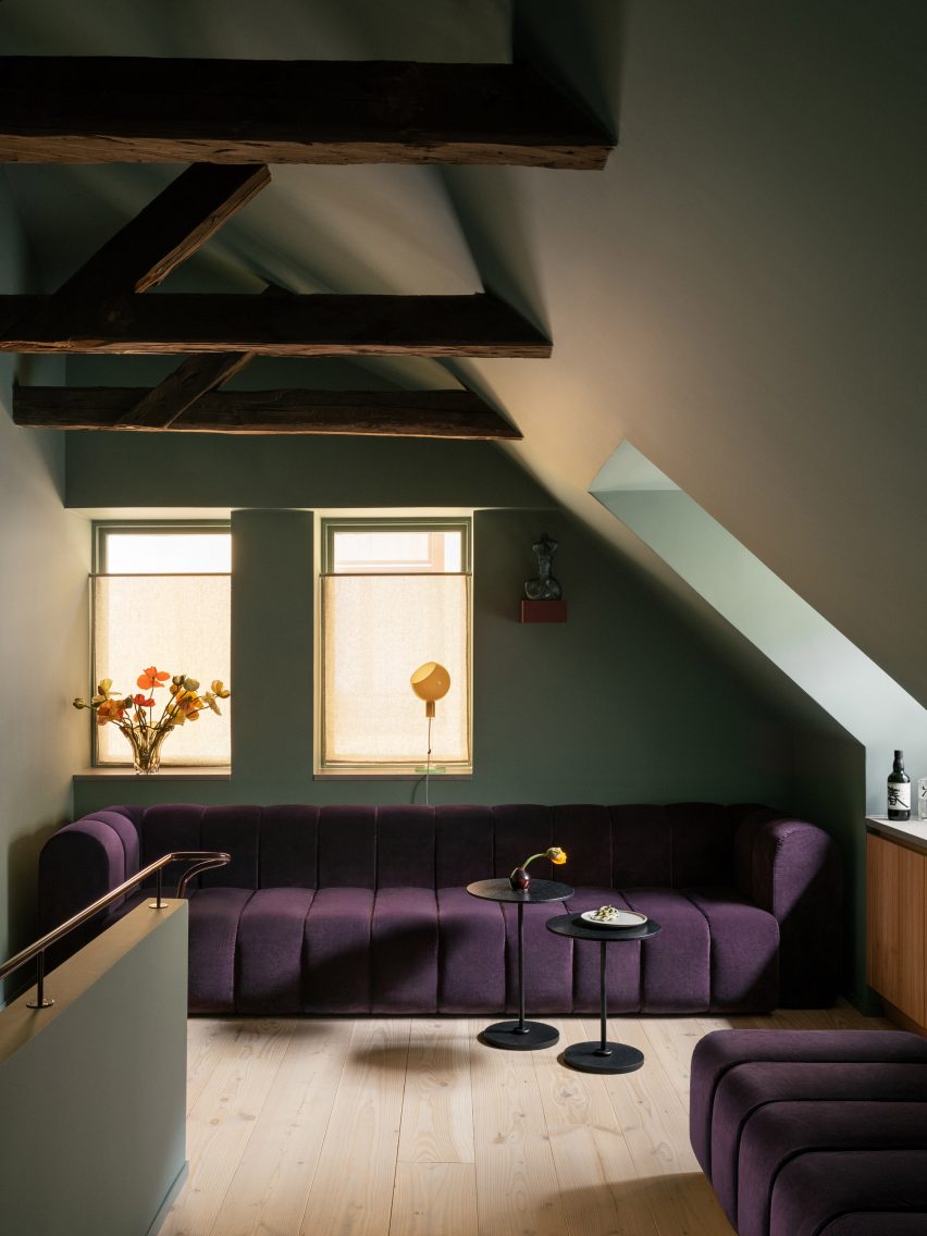 Lounge in Stockholm by Westblom Krasse Arkitektkontor