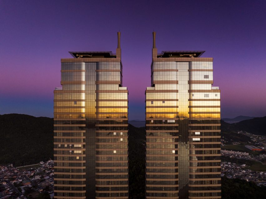 Pininfania towers