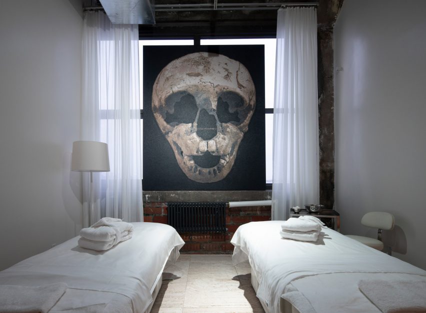 A spa room with a skull