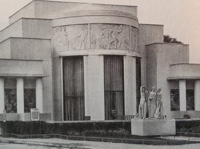 Collector's Hotel by Pierre Patout at the International Exhibition of Modern Decorative and Industrial Arts