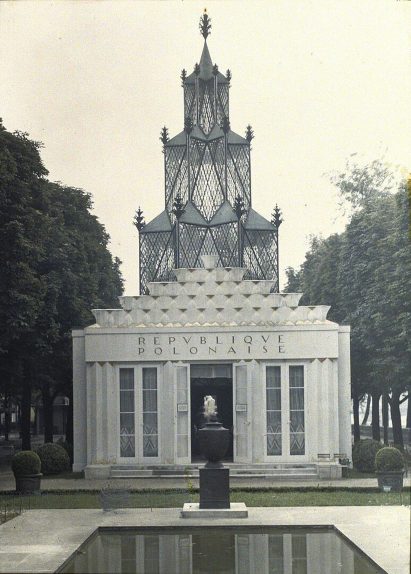 Polish Pavilion by Józef Czajkowski at the International Exhibition of Modern Decorative and Industrial Arts
