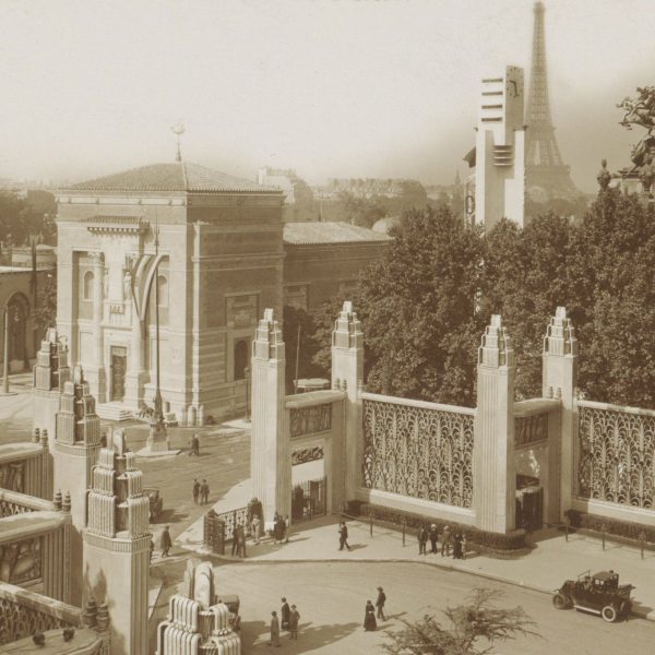 Entrance to International Exhibition of Modern Decorative and Industrial Arts