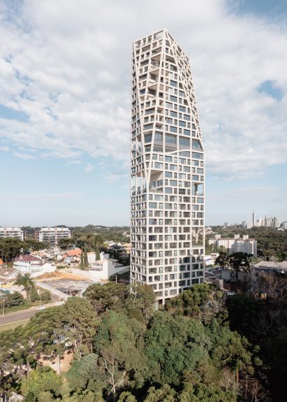Triptyque and Architects Office Brazilian skyscraper