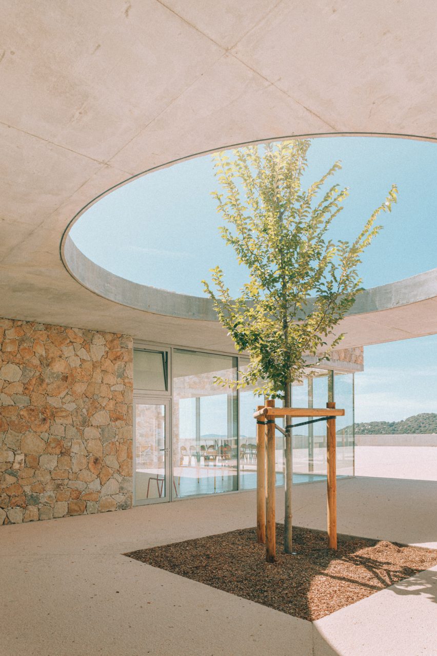 Edmond Simeoni School and Cultural Space in Lumio by Amelia Tavella Architectes