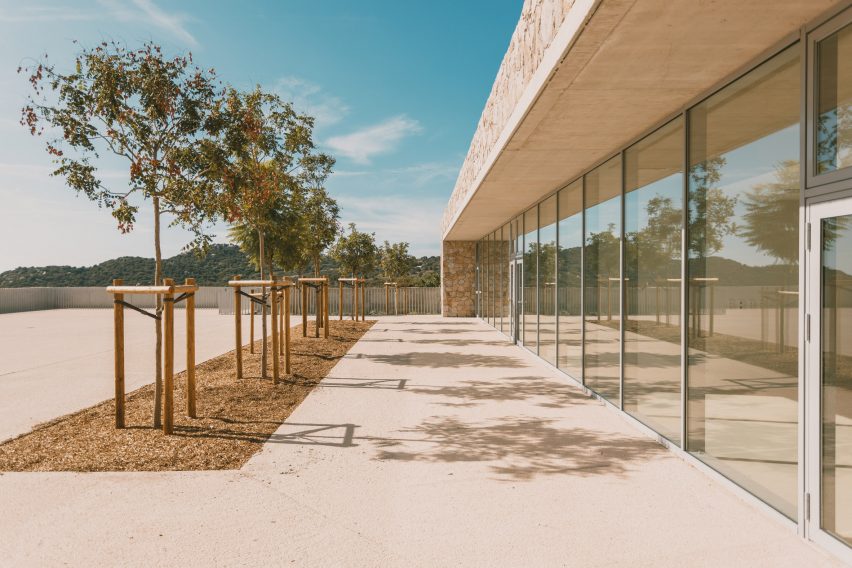 Edmond Simeoni School and Cultural Space in Lumio by Amelia Tavella Architectes