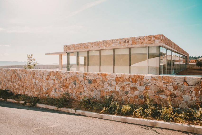 Edmond Simeoni School and Cultural Space in Lumio by Amelia Tavella Architectes