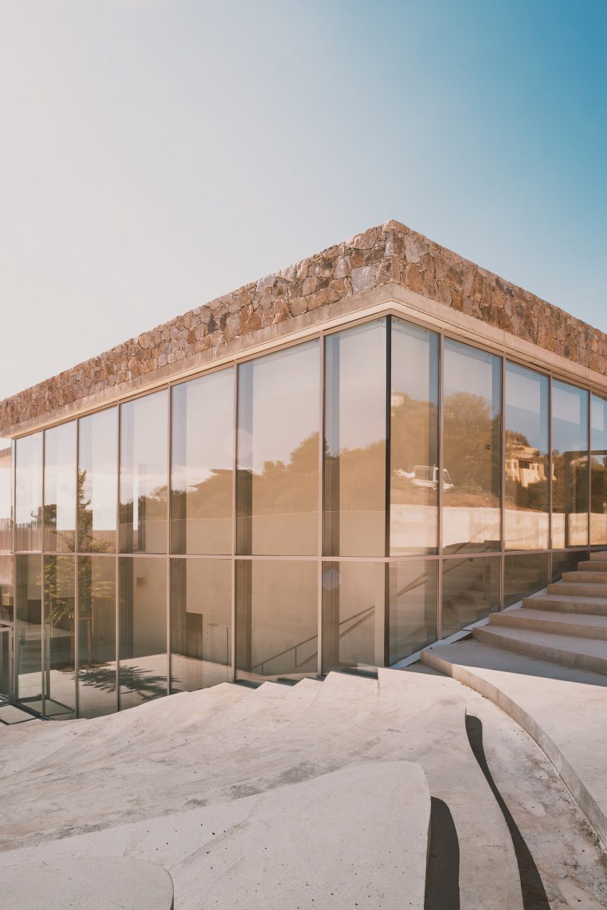 Edmond Simeoni School and Cultural Space in Lumio by Amelia Tavella Architectes