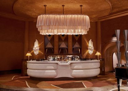 Bar and piano in Cannes casino by Caprini & Pellerin