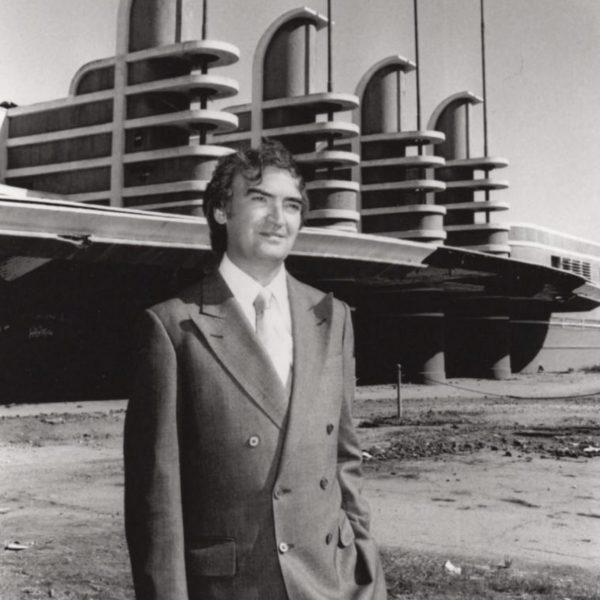 Bevis Hillier stood in front of the Pan-Pacific Auditorium in 1984