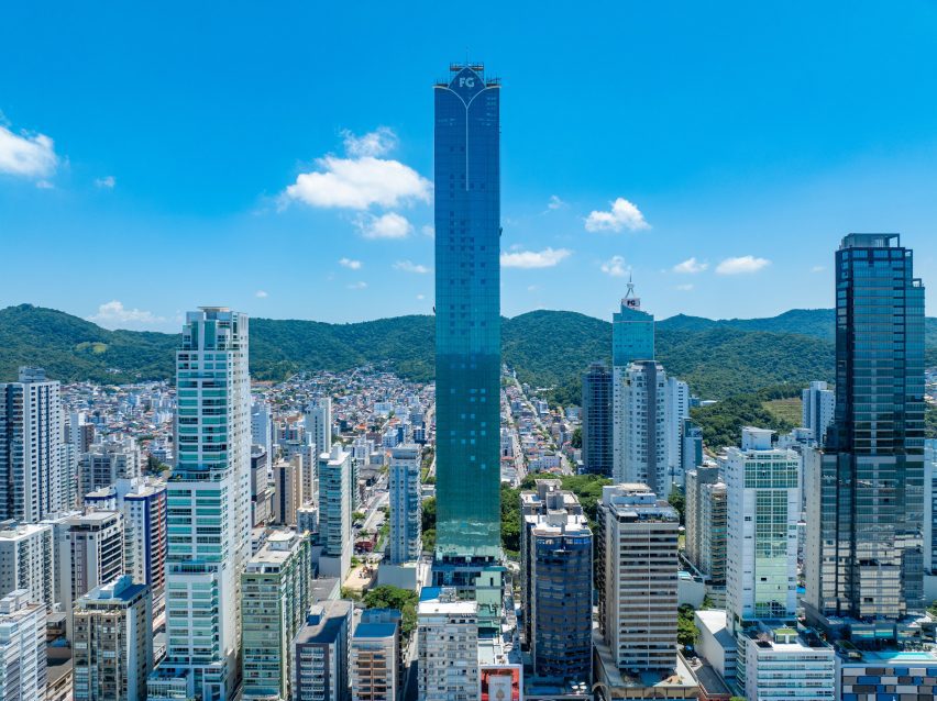 Tower in Brazil under construction