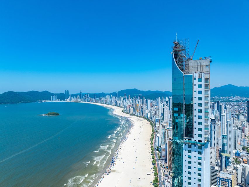 Boreal Tower under construction in Brazil