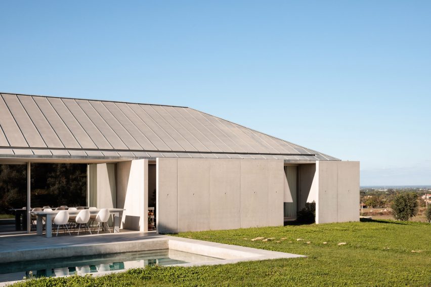 House in Serra by Cimbre