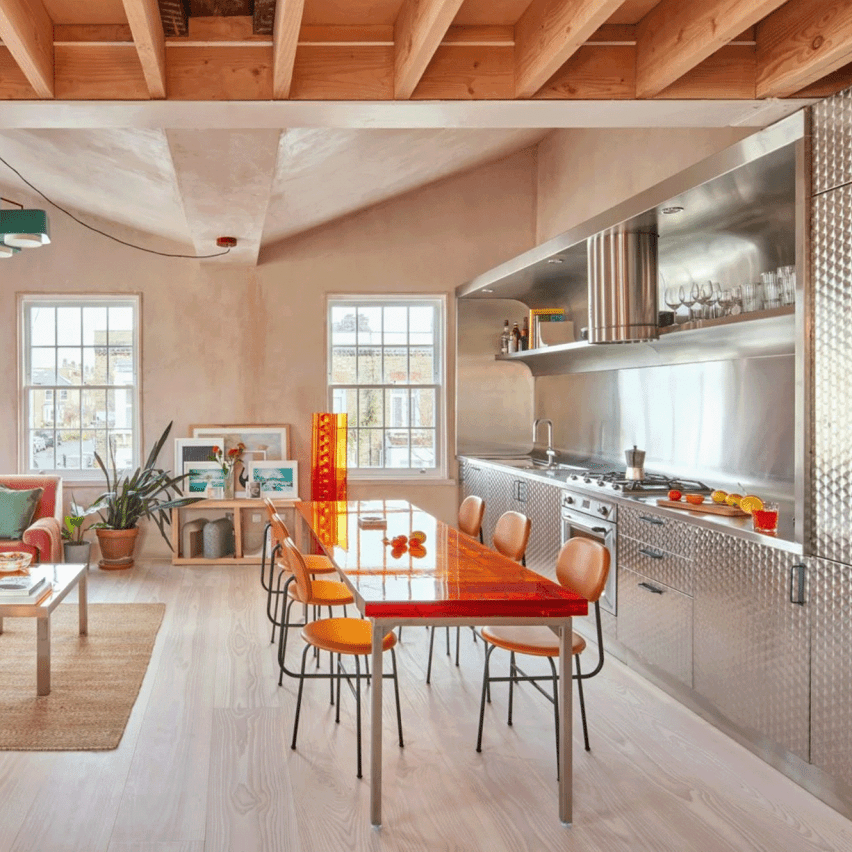 Highbury Apartment by Holloway Li