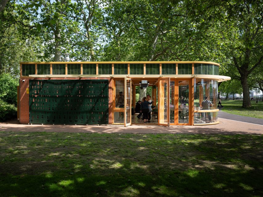 Docklands cafe by Makespace Architects