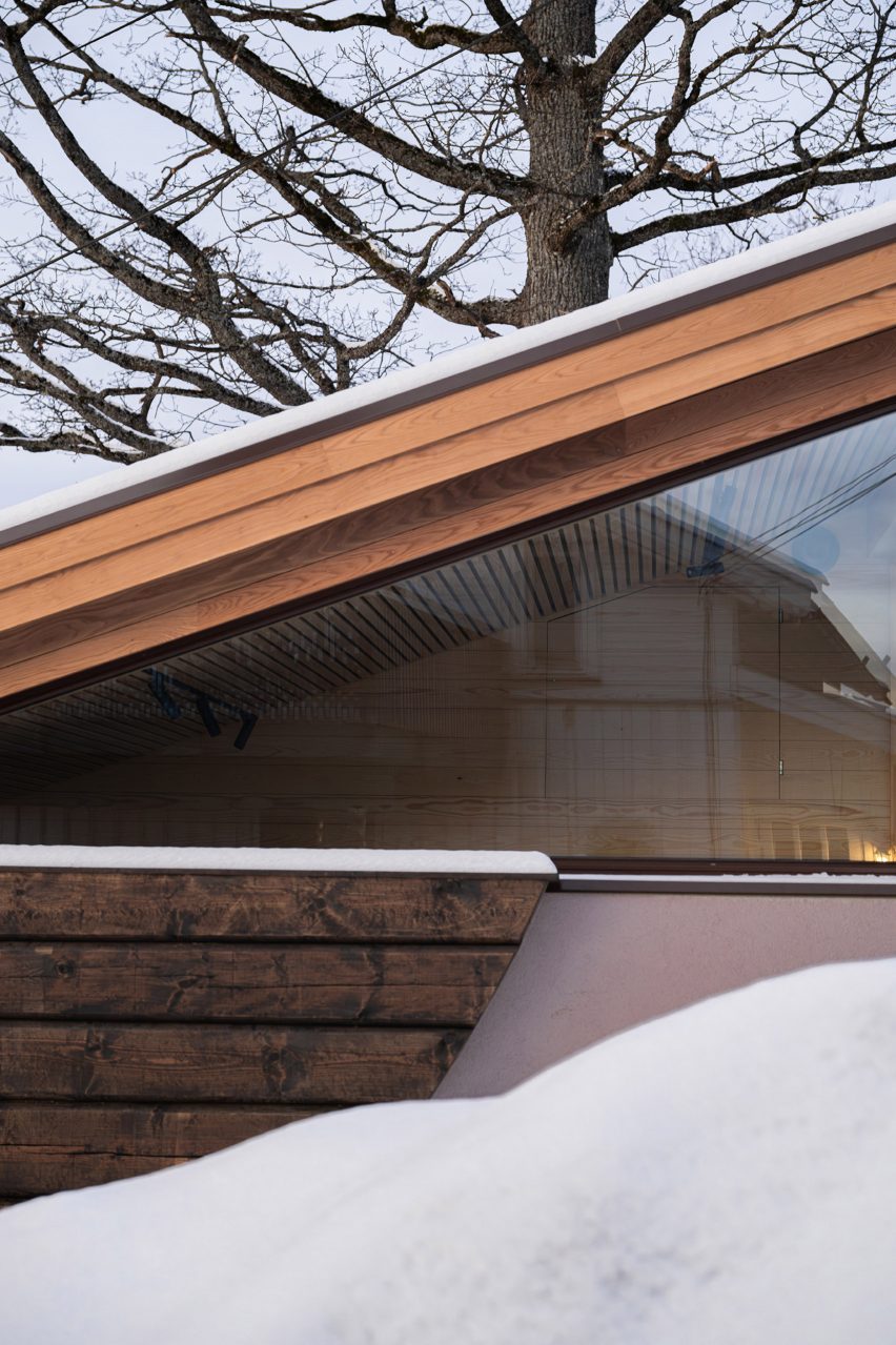 Folly Fair Hill annexe by Rever & Drage