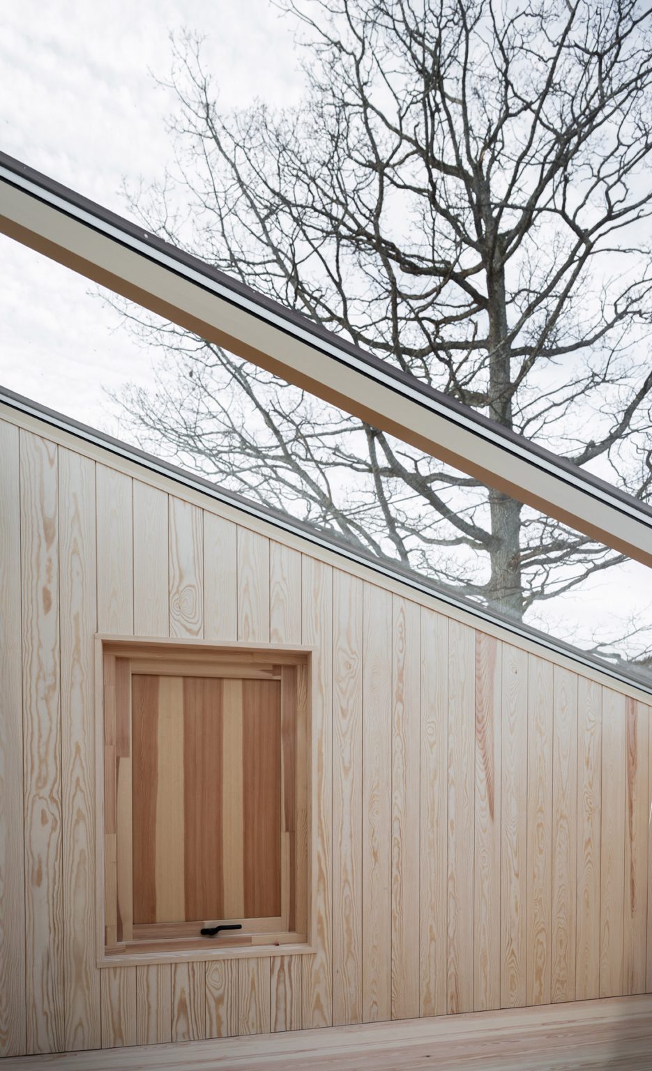 Folly Fair Hill annexe by Rever & Drage