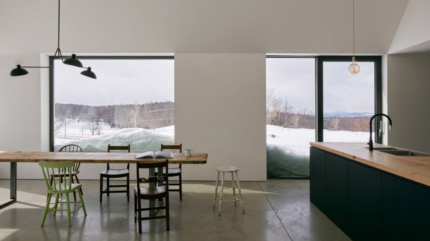 Hatley House dining table