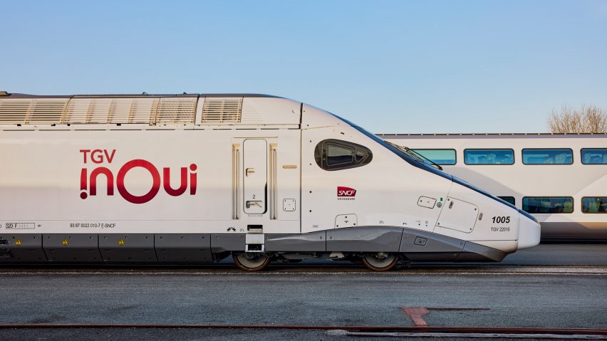 Nose of TGV Inoui train by Nendo and Arep