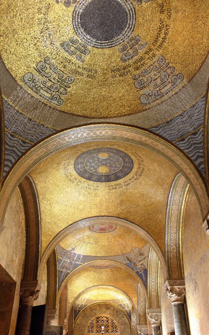 New York's St Bartholemew's Church