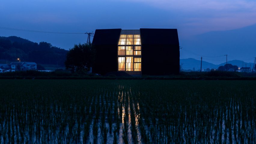 House W by Florian Busch Architects