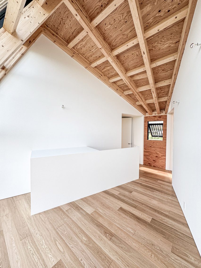 House W by Florian Busch Architects