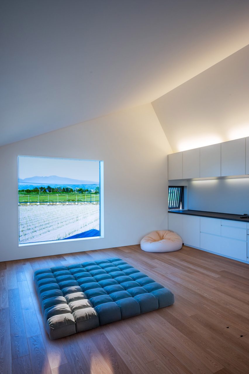 House W by Florian Busch Architects