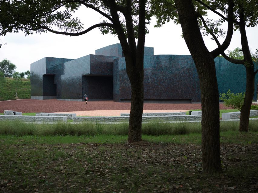 Huanglong Mountain Zisha Mineral Source Museum by Atelier XÜK