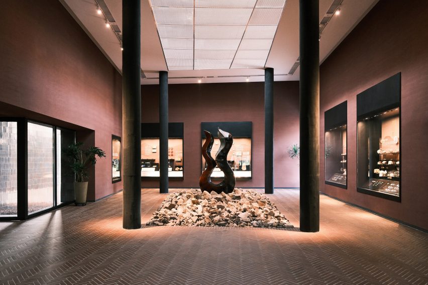 Huanglong Mountain Zisha Mineral Source Museum by Atelier XÜK