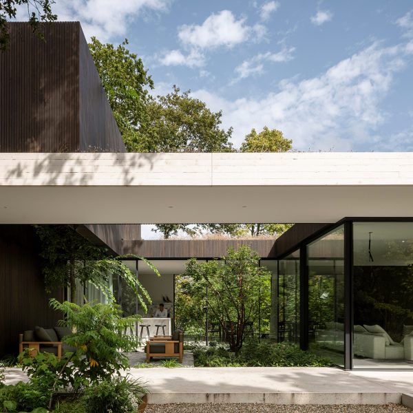 Hidden Villa by i29