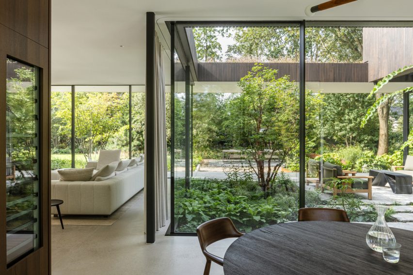Hidden Villa by i29