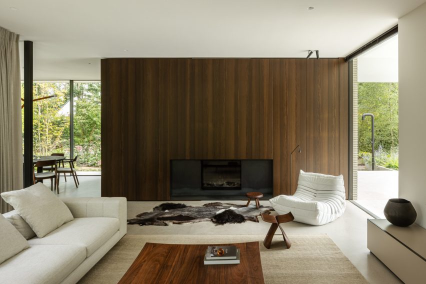 Hidden Villa by i29