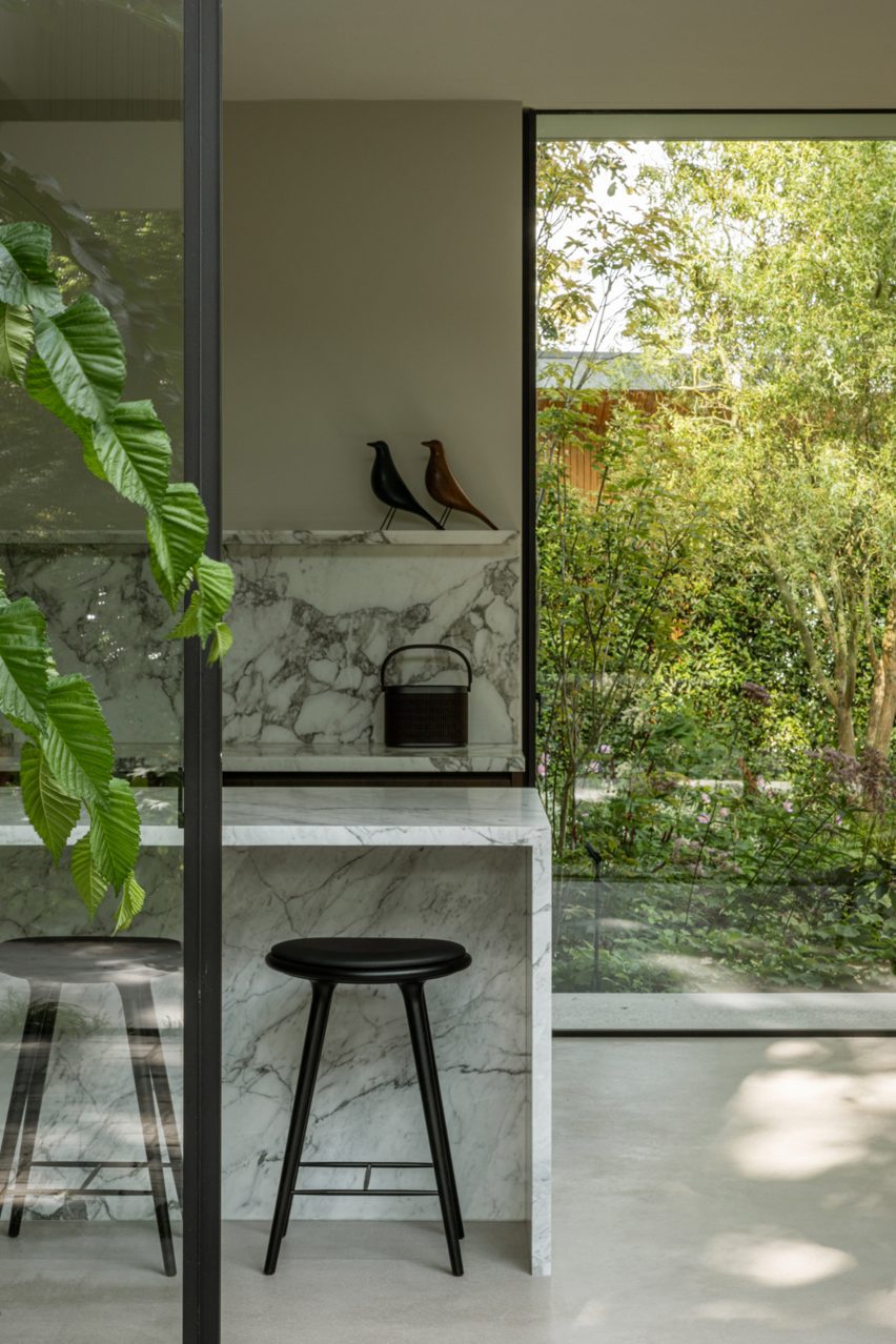 Hidden Villa by i29