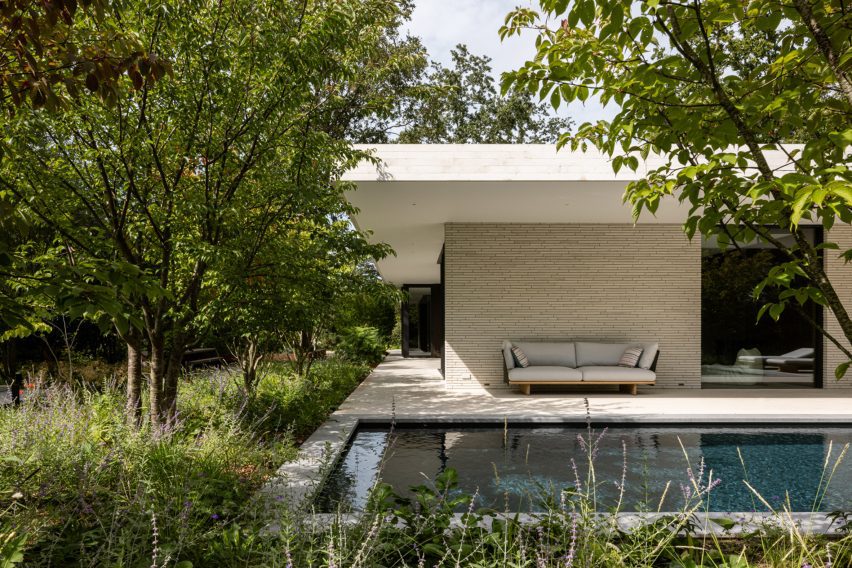 Hidden Villa by i29