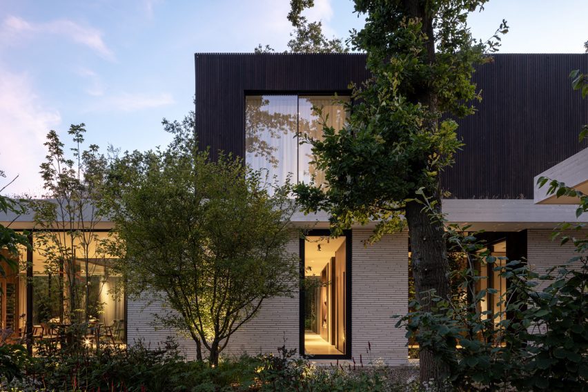 Hidden Villa by i29