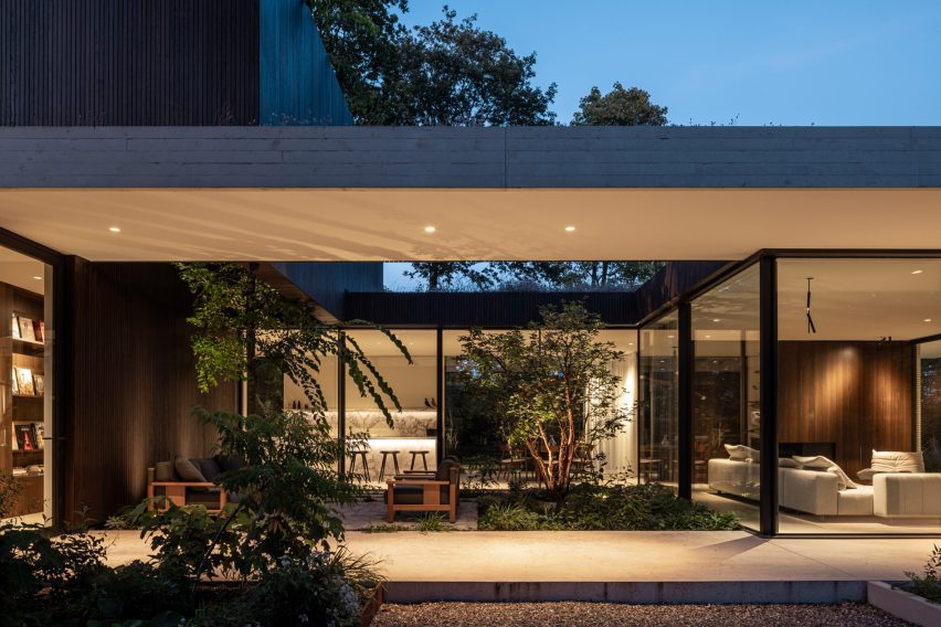Hidden Villa by i29