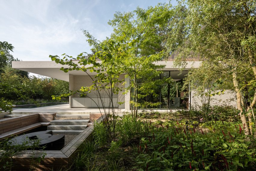 Hidden Villa by i29