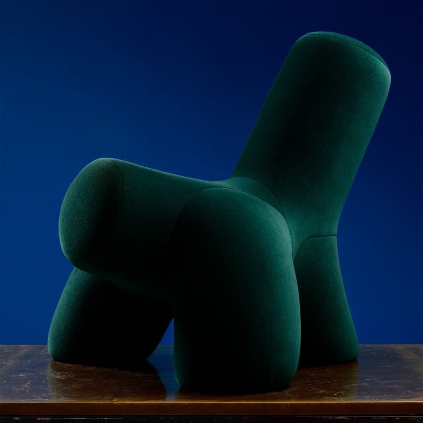 Tom by Reggyyy chair