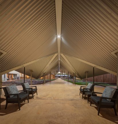 Sheltered area within Yutjuwala Djwarr Aged Care by Kaunitz Yeung Architecture