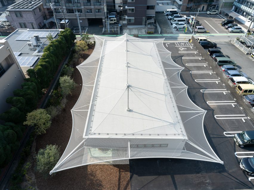 Cs Somme Cafe by Kengo Kuma and Associates