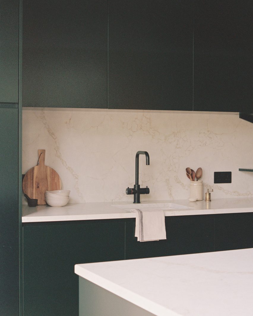 Lee Terrace by Mailen Design