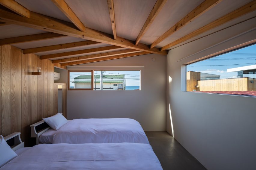 Necklace Villa in Japan by 1110 Office for Architecture