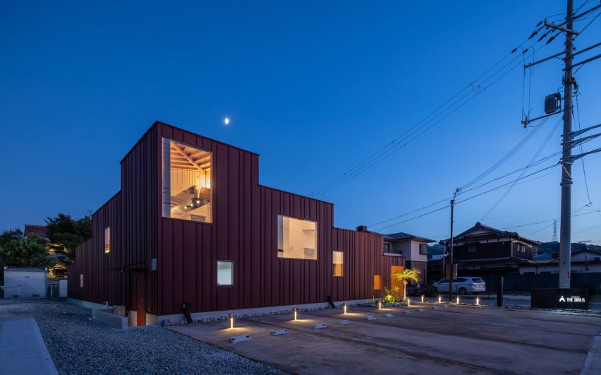 Necklace Villa in Japan by 1110 Office for Architecture