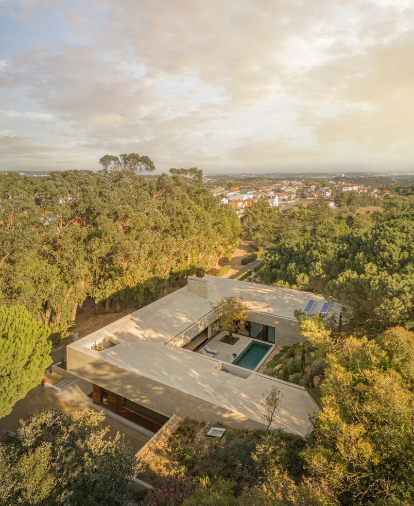 Oeiras House by OODA