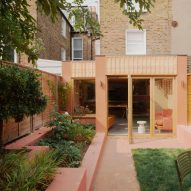 Clay House by Pensaer
