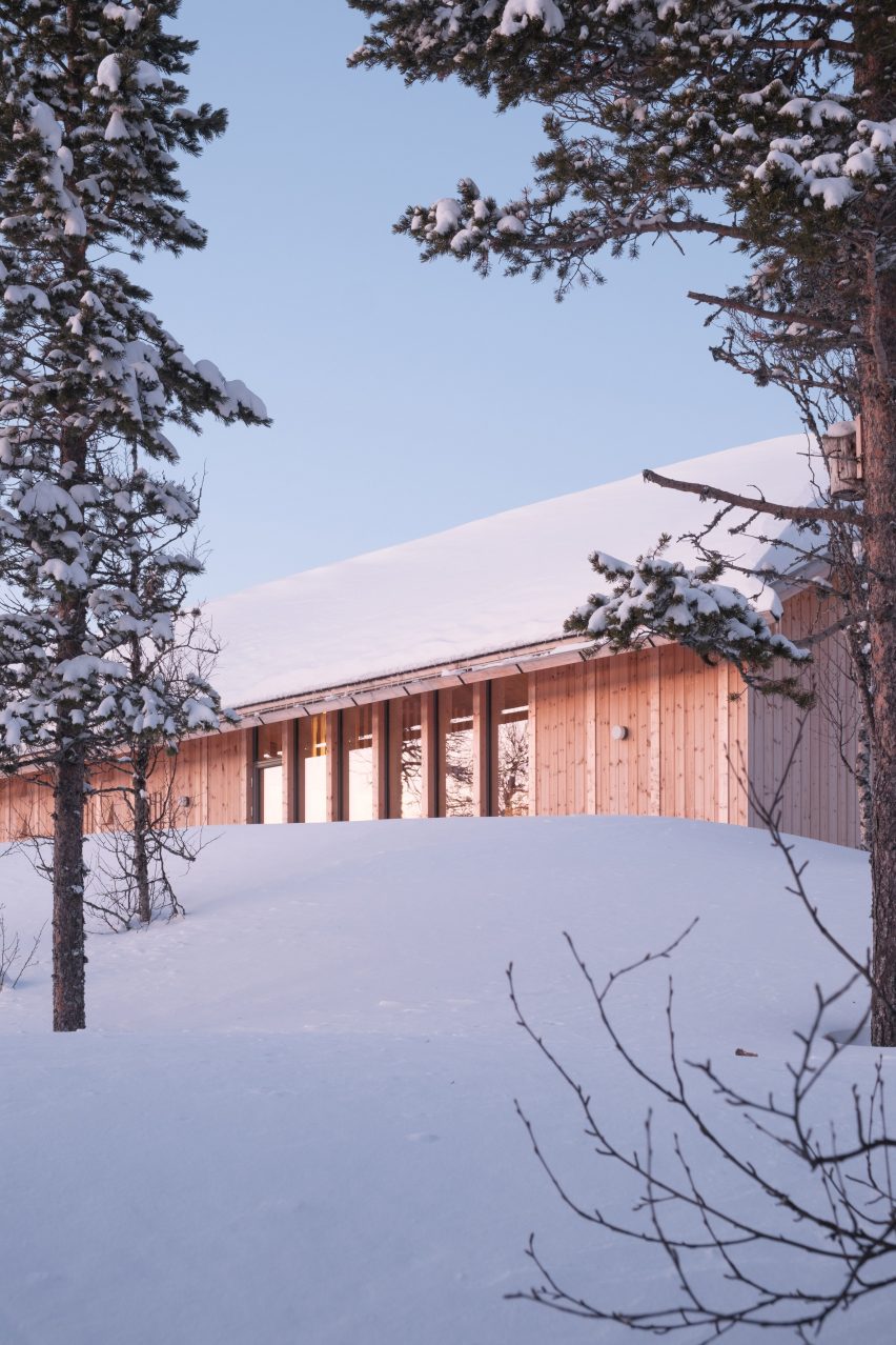 Timber Nest cabin in Norway by Quentin Desfarges