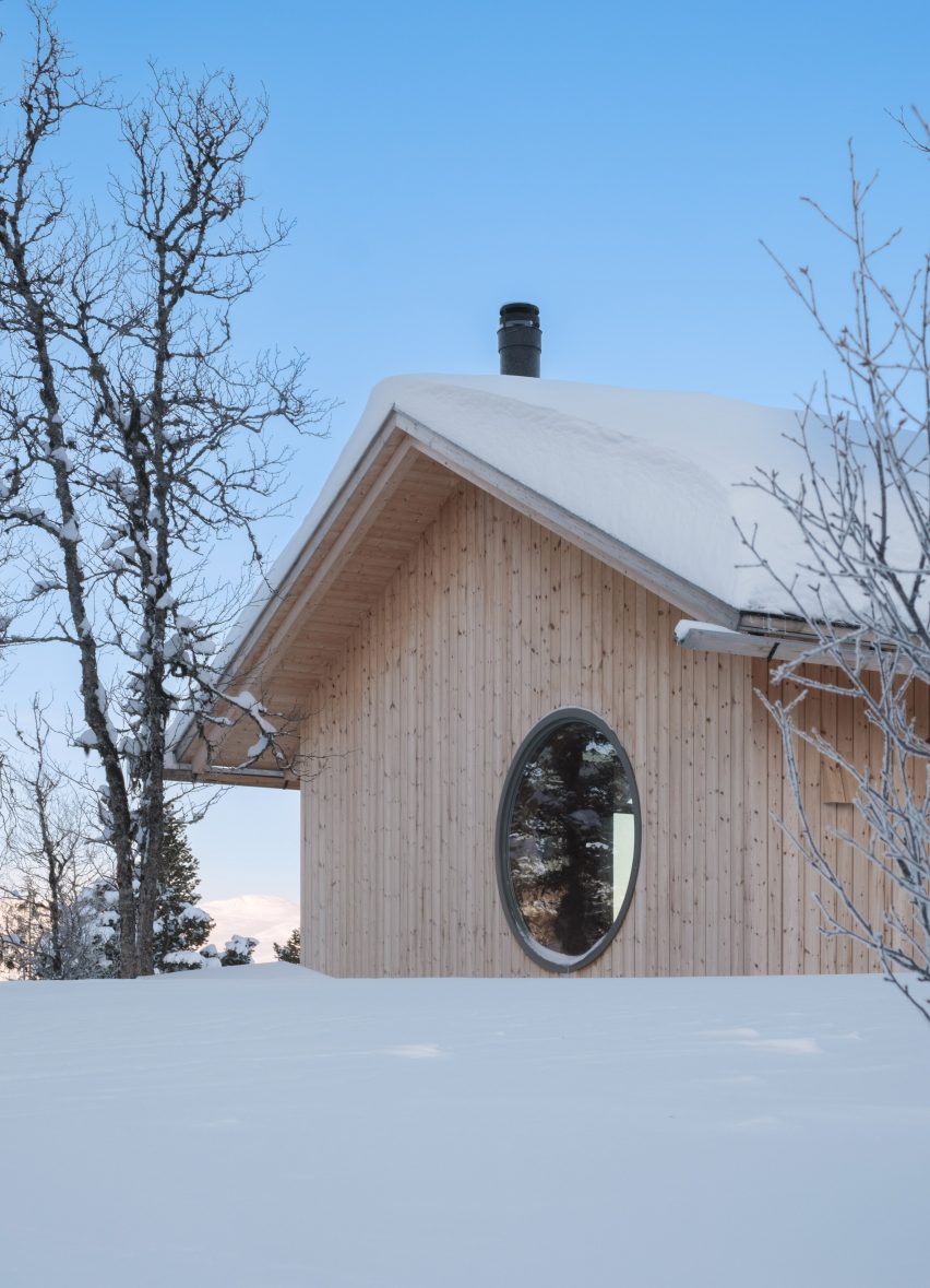 Timber Nest cabin in Norway by Quentin Desfarges