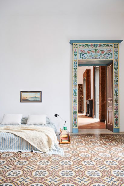 Apartment in Naples by Klaus Schuwerk